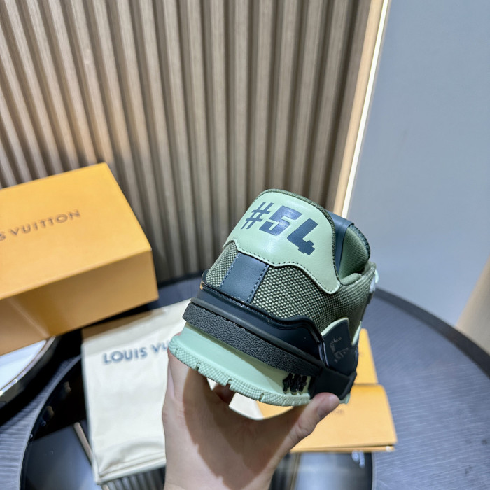 LV snekaers 254