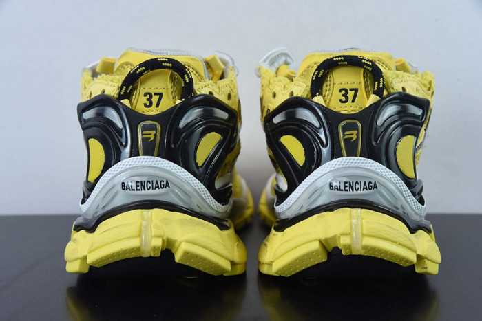 SNEAKER RUNNER 15