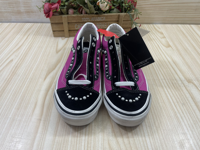 VANS-03