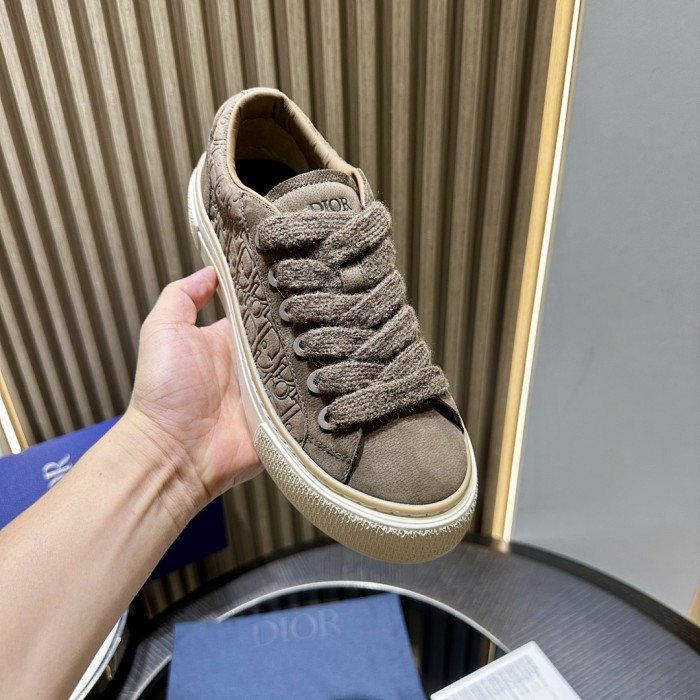 D10r B33 SNEAKERS-14