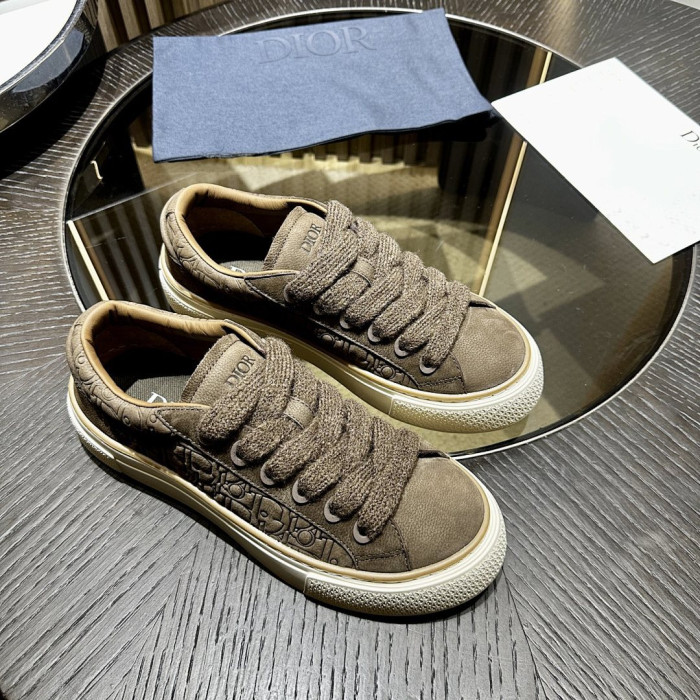 D10r B33 SNEAKERS-14
