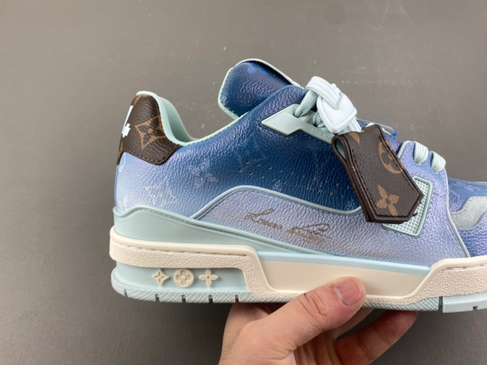 LV snekaers 293