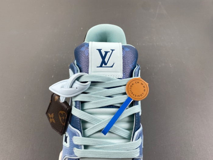 LV snekaers 293
