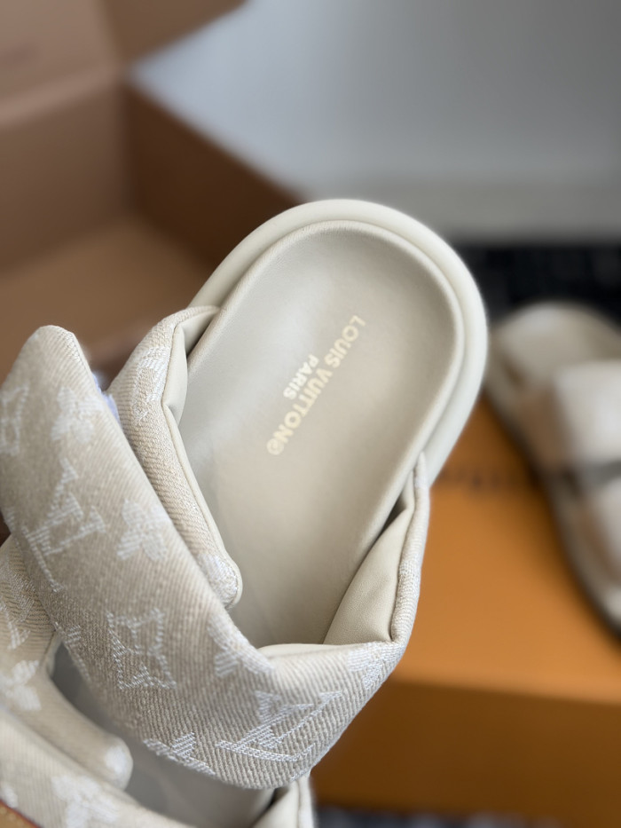 L&V sandal 87