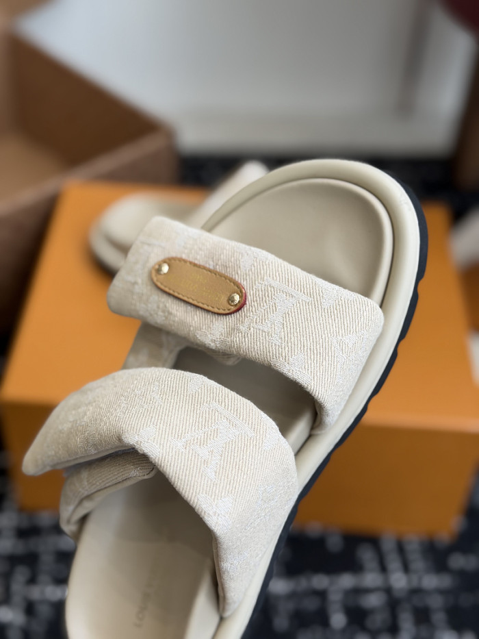 L&V sandal 87