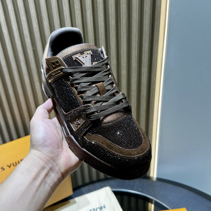 LV snekaers 149