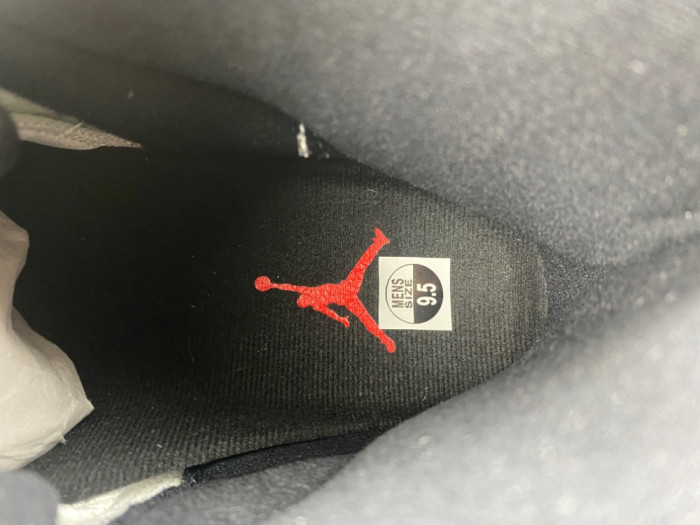 Air Jordan 11-CT8012-160