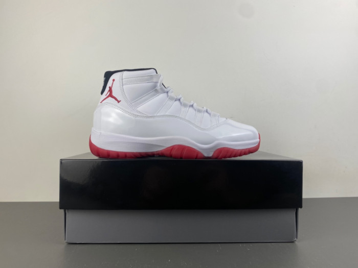 Air Jordan 11-CT8012-160