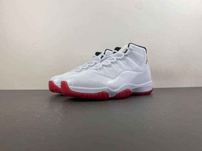 Air Jordan 11-CT8012-160