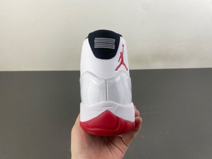 Air Jordan 11-CT8012-160