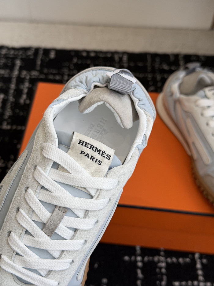 H**me5-01