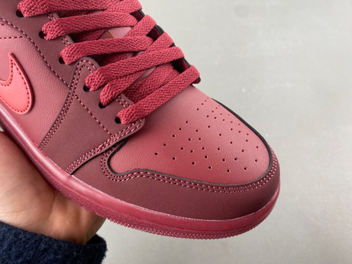 Air Jordan 1 Low “Valentine