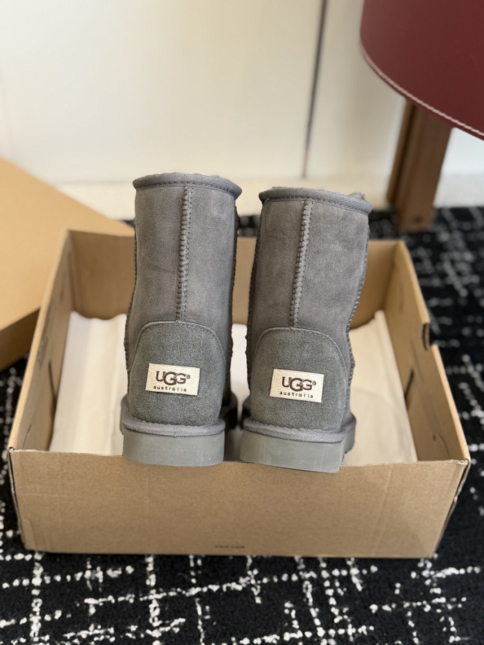 UGG-15