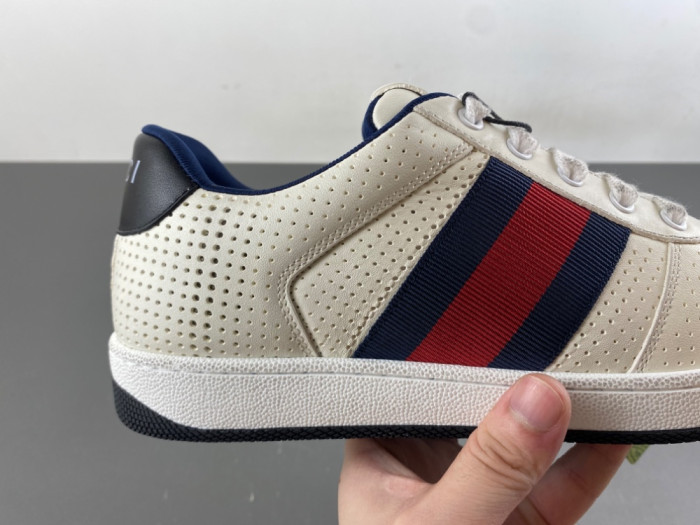Gvc*1 SNEAKER 140