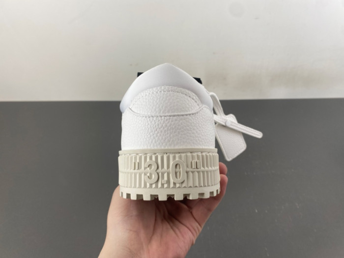 OFF-WHITE -102