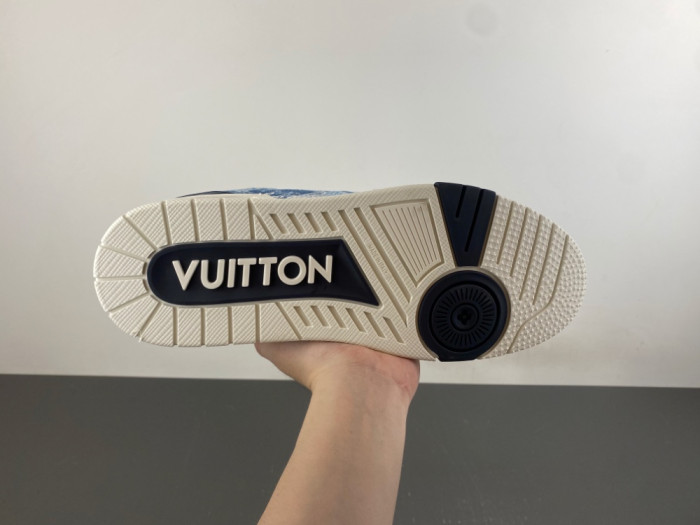 LV snekaers 307