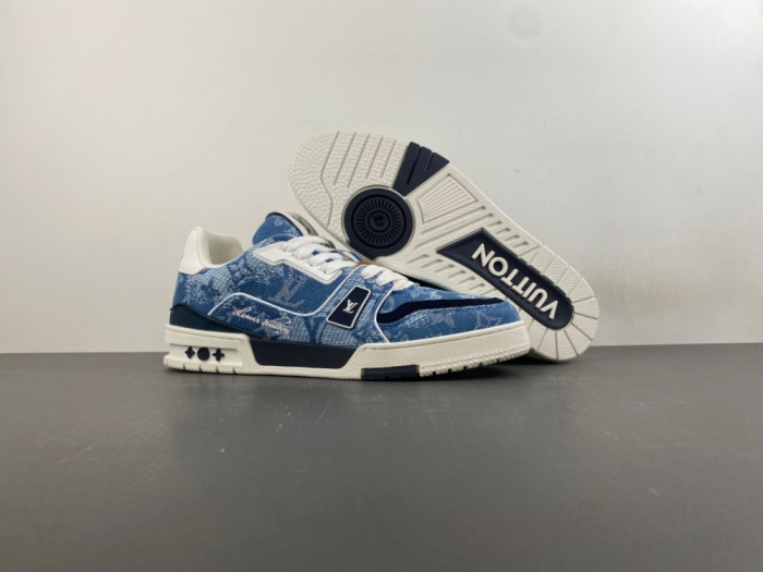LV snekaers 307