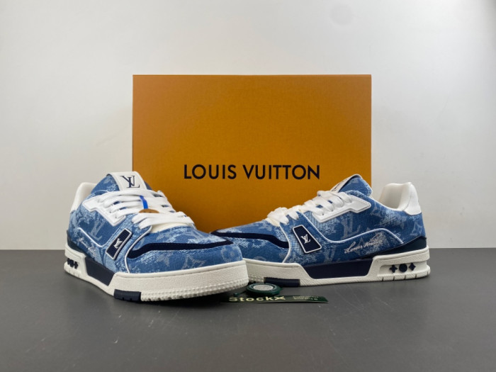 LV snekaers 307