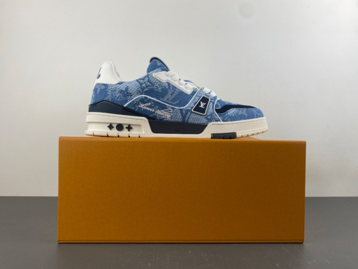 LV snekaers 307