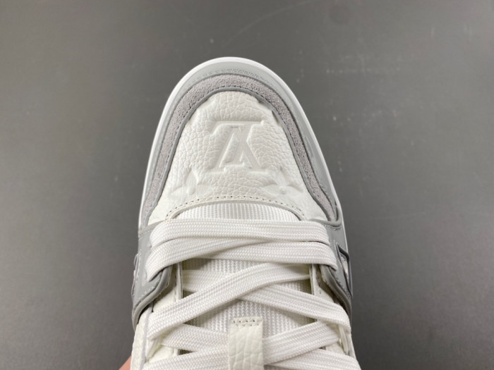 LV snekaers 309