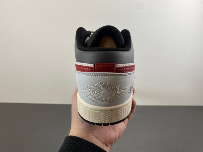 Air Jordan 1 Low-553558-081