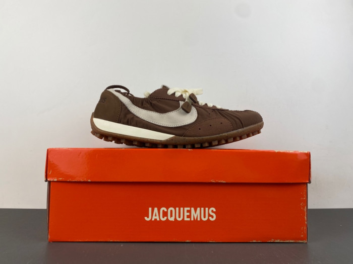 Jacquemus Moon SP 