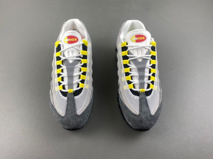 UNDEFEATED × Nike Air Max 95 Opti Yellow -IB4523-002