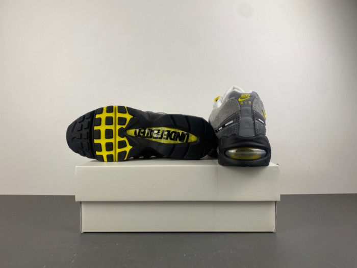 UNDEFEATED × Nike Air Max 95 Opti Yellow -IB4523-002