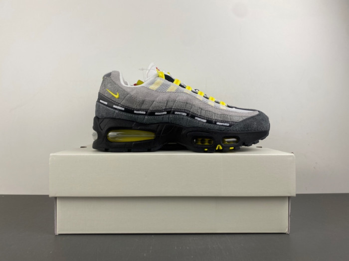 UNDEFEATED × Nike Air Max 95 Opti Yellow -IB4523-002