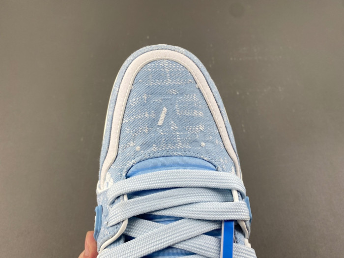 LV snekaers 308