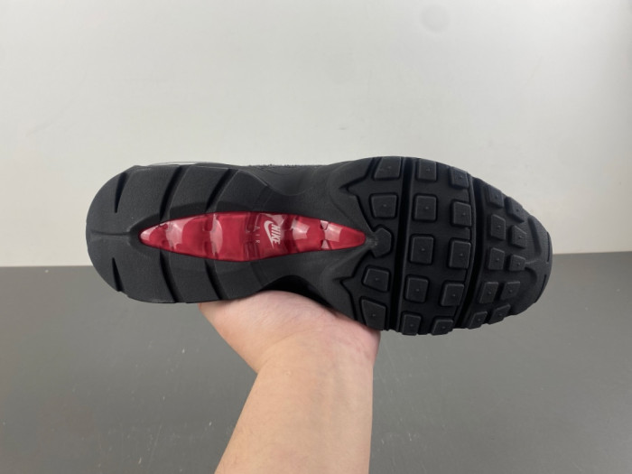 Air Max 95 x Levi