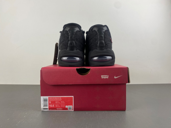 Air Max 95 x Levi