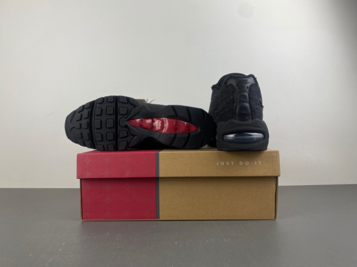 Air Max 95 x Levi