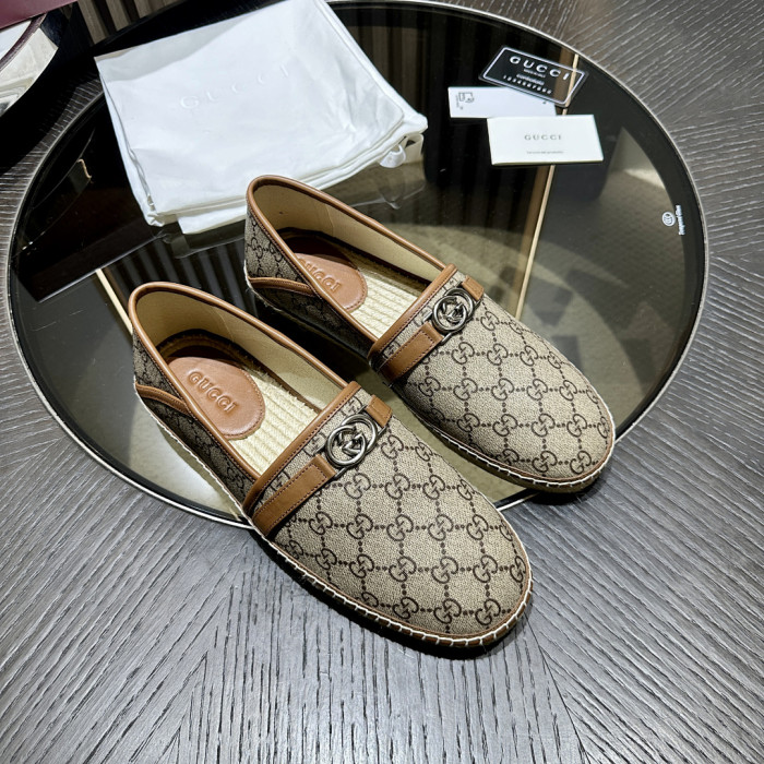 Gvc*1 SNEAKER 124