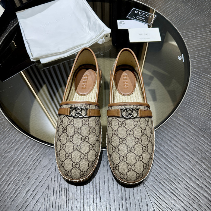 Gvc*1 SNEAKER 124