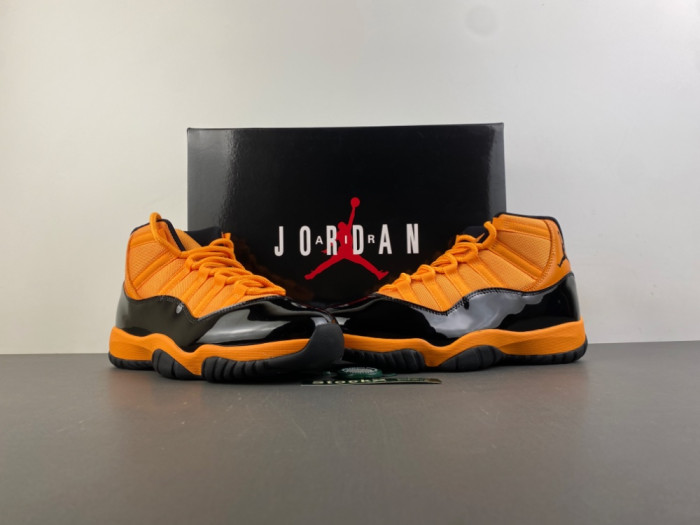 Air Jordan 11-CT8012-700
