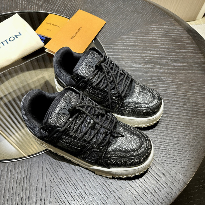 LV snekaers 248