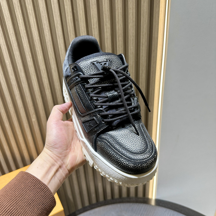 LV snekaers 248