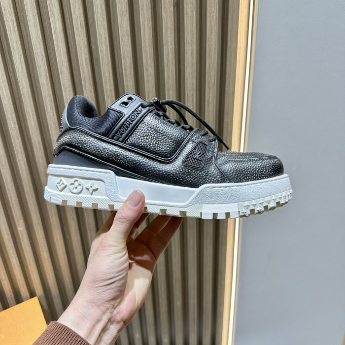 LV snekaers 248