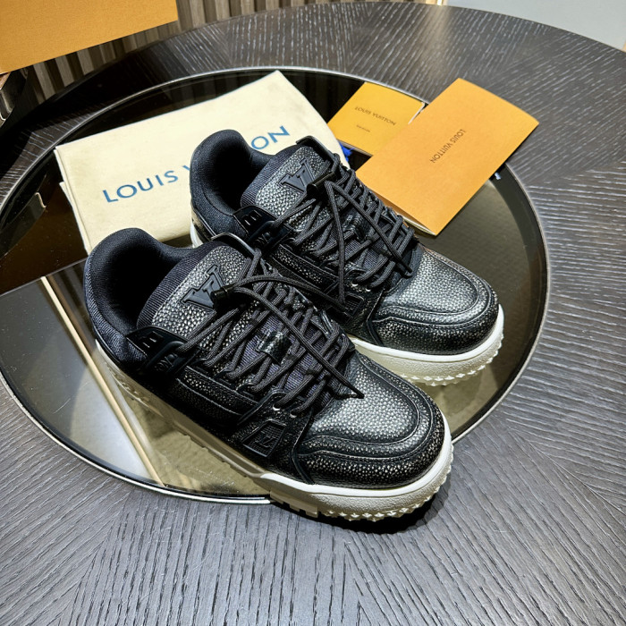 LV snekaers 248