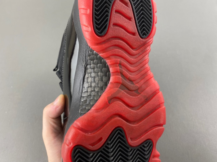 Air Jordan 11-378037-326