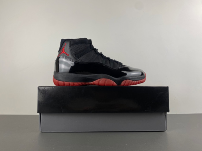 Air Jordan 11-378037-326