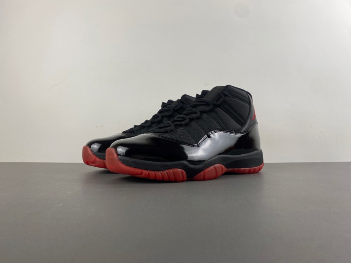 Air Jordan 11-378037-326