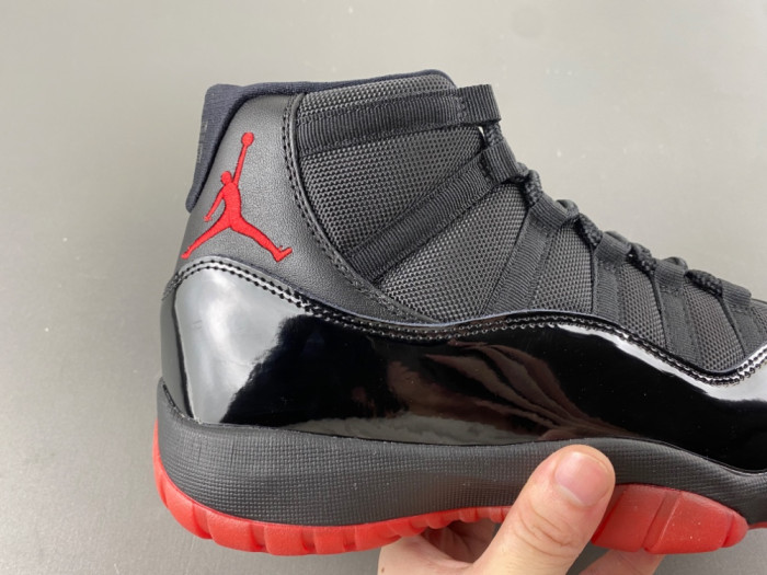 Air Jordan 11-378037-326