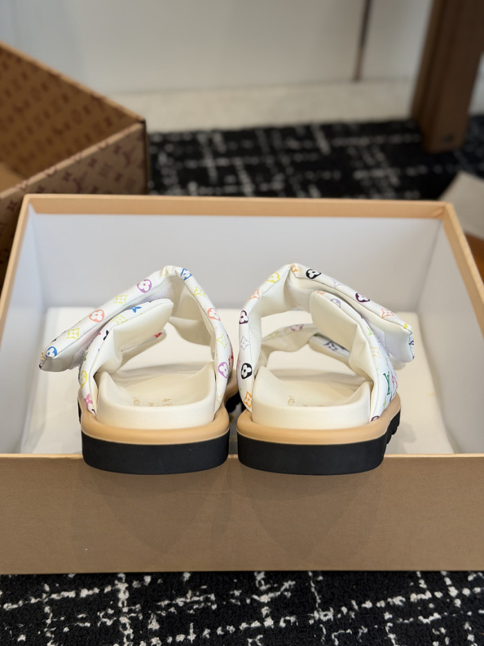 L&V sandal 84