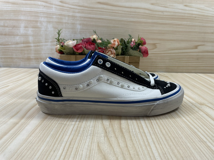VANS-07