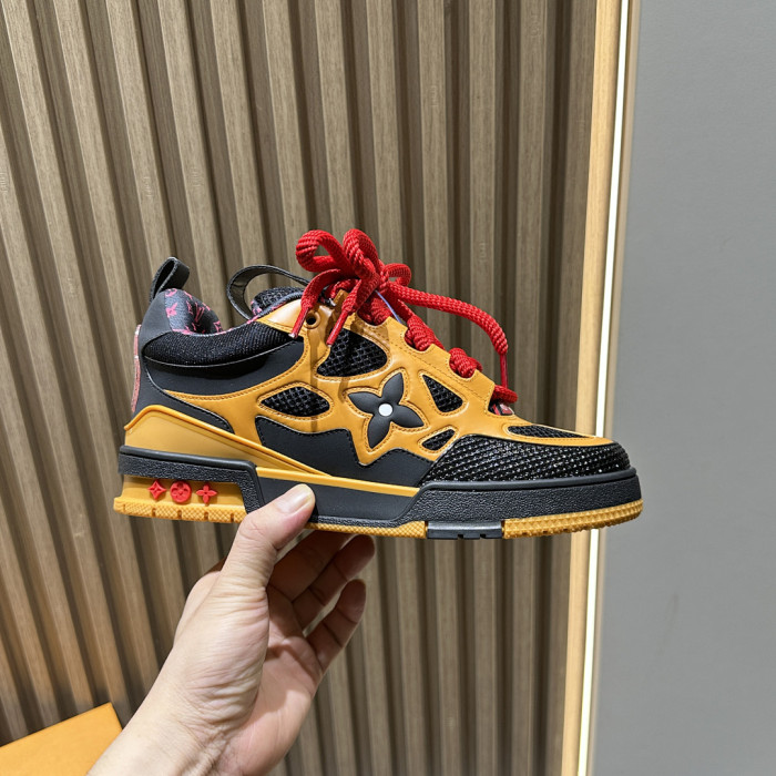 LV snekaers 265