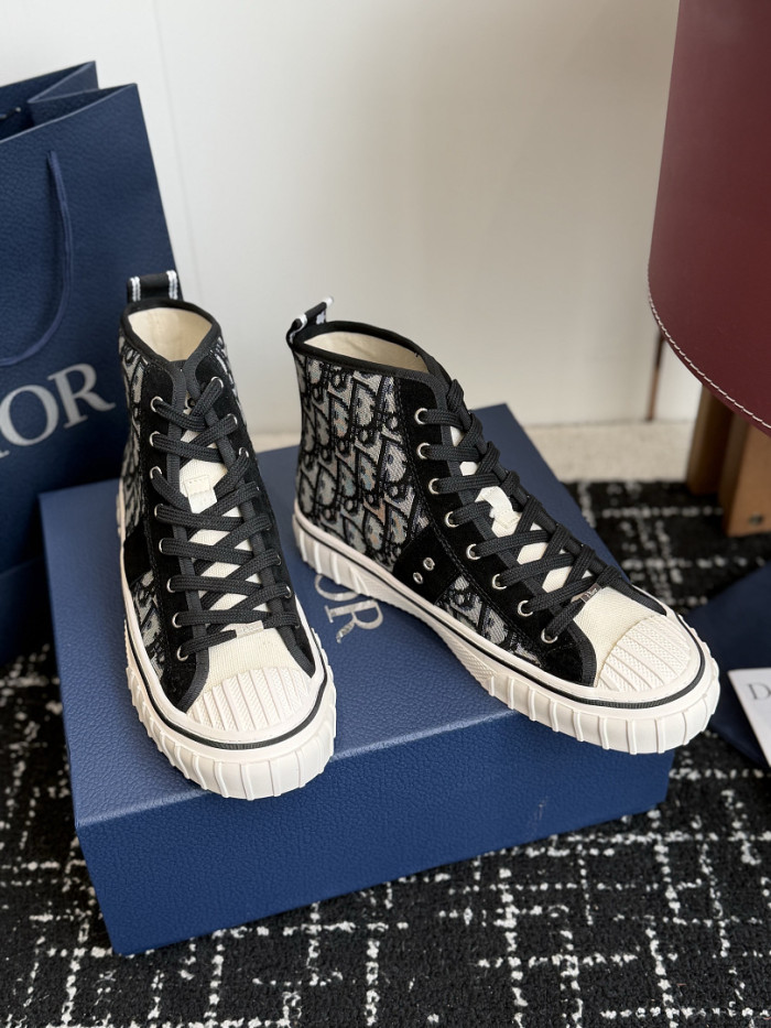D10r B23 SNEAKER-017