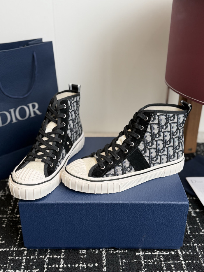 D10r B23 SNEAKER-017