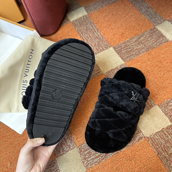 L&V sandal 45